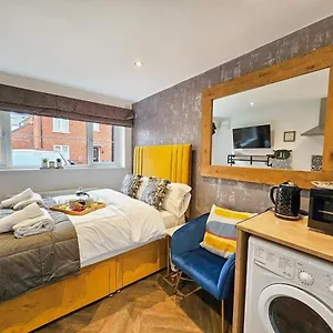 Cobblestone By Fortuna Apartment Cheltenham