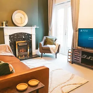 The Naunton Nook Apartment Cheltenham