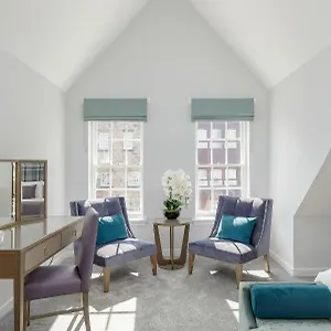 Apartment Destiny Scotland - Royal Mile, Edinburgh